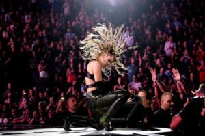 miley-cyrus-metallica